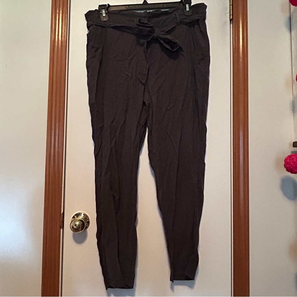 Old Navy Charcoal Gray Tie Waist Trousers
